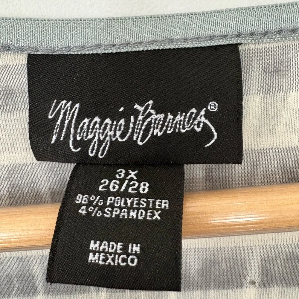 MAGGIE BARNES 3X NWT Silver Metallic Black V Neck Top 3/4 Sleeve Pleated Ruffle - Picture 3 of 15